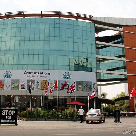 Galaxy Hotel & Spa Gurgaon Buitenkant foto