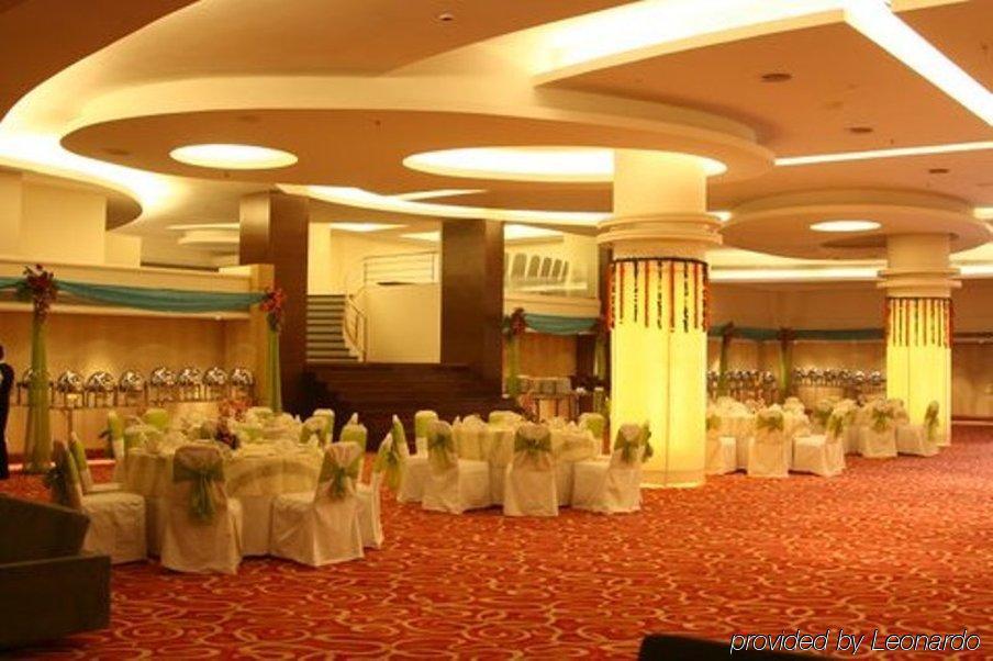 Galaxy Hotel & Spa Gurgaon Restaurant foto