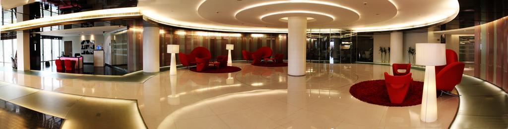 Galaxy Hotel & Spa Gurgaon Buitenkant foto