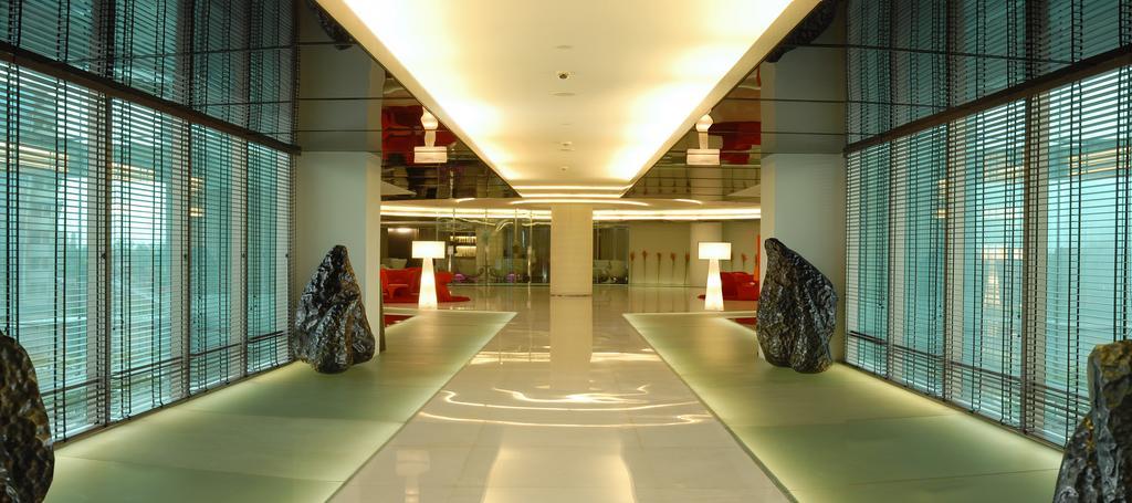 Galaxy Hotel & Spa Gurgaon Buitenkant foto
