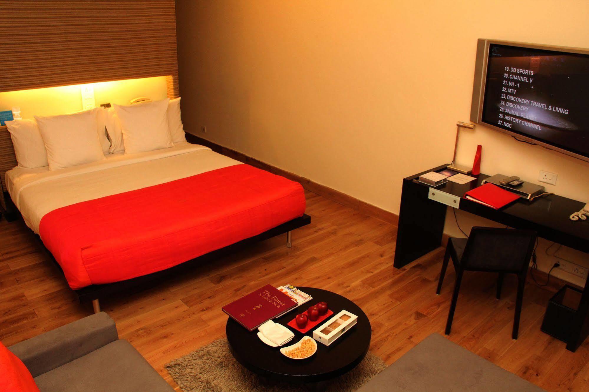 Galaxy Hotel & Spa Gurgaon Buitenkant foto