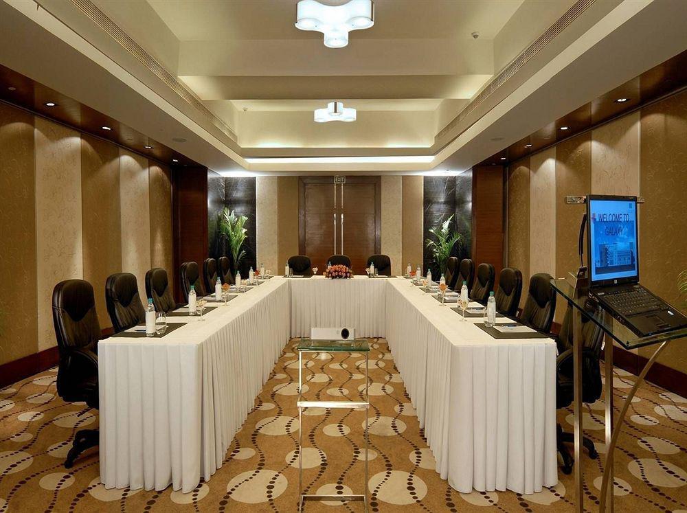 Galaxy Hotel & Spa Gurgaon Buitenkant foto